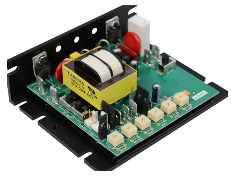 Azionamento MM23012D di MINARIK DRIVES