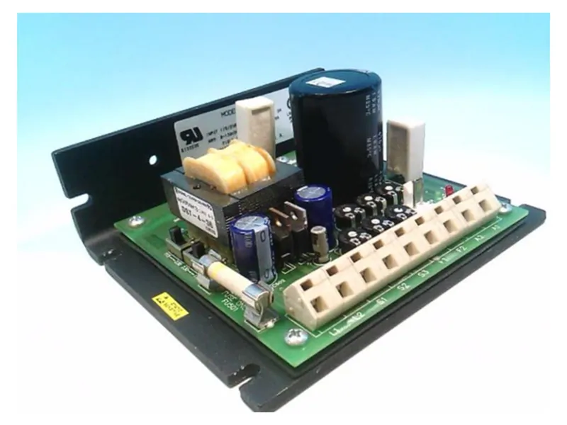 Azionamento XL3025 di MINARIK DRIVES