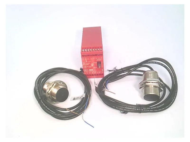 ALLEN BRADLEY 440R-S07283安全繼電器