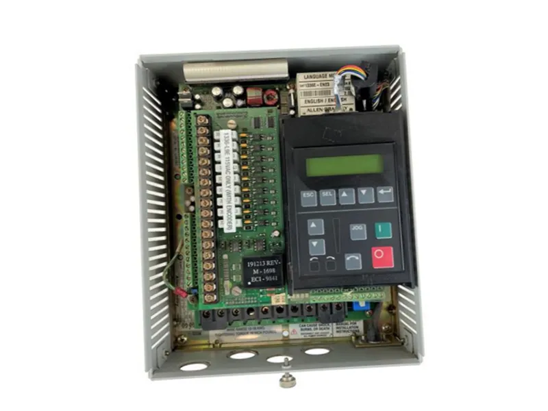 ALLEN BRADLEY 1336E-BRF20-AA-EN-HA2-L6 驅動器