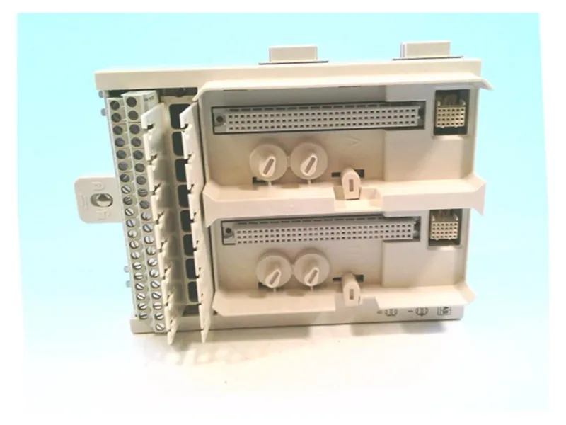ABB ASEA BROWN BOVERI 3BSE021445R1 PLC模組/機架