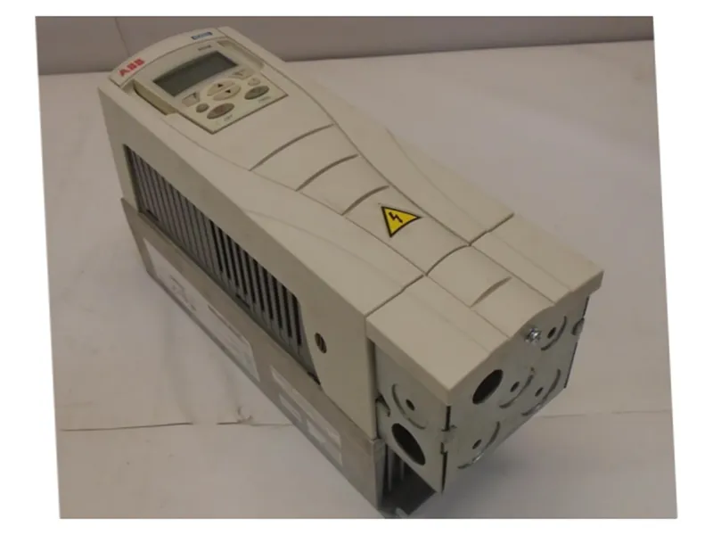 ABB ASEA BROWN BOVERI ACH550-UH-012A-4 驅動器