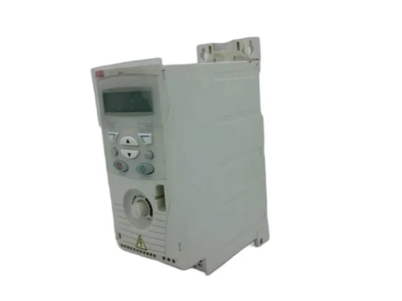 ABB ACS150-03U-01A2-4 驅動器