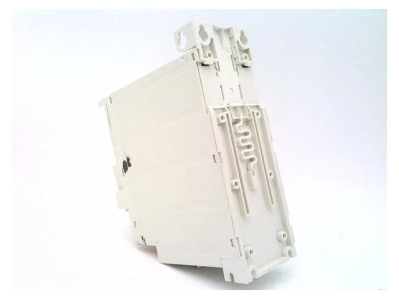 ABB ACS350-03U-08A8-4 驅動器