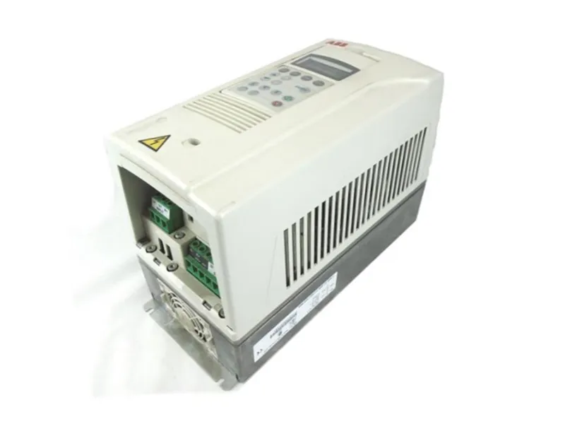 ABB ASEA BROWN BOVERI ACS800-U1-0006-5+P901+V944 驅動器