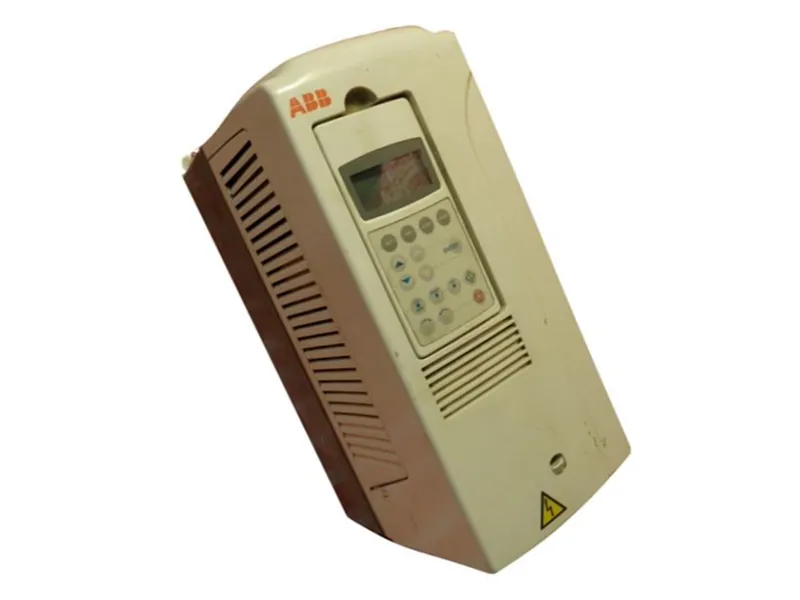 ABB ACS800-U1-0025-5+P901 驅動器