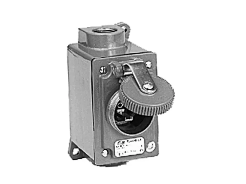 3777 Phích cắm/Ổ cắm của RUSSELLSTOLL