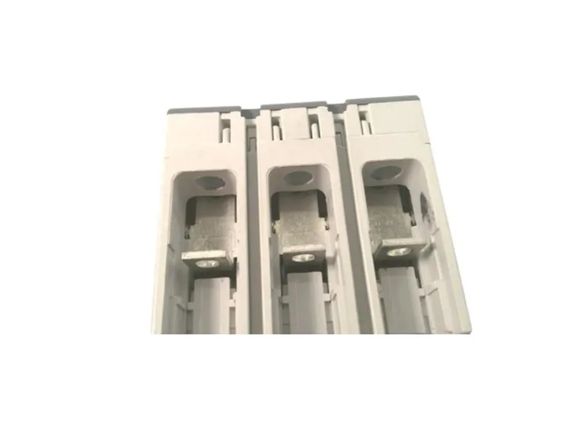ABB ASEA BROWN BOVERI 1SDA074694R1 jistič