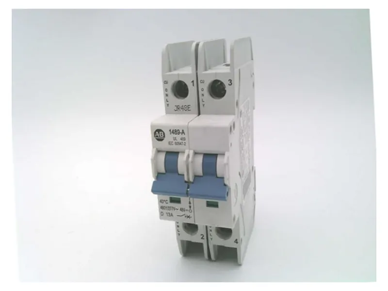 ALLEN BRADLEY 1489-A2D-130面板安裝斷路器