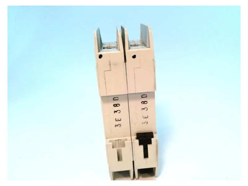 ALLEN BRADLEY 1489-A2D080 導軌安裝斷路器