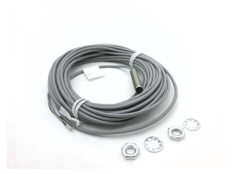 BALLUFF BES 516-324-EO-C-10接近開關