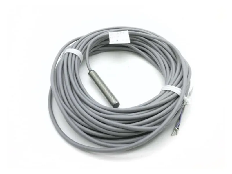 BALLUFF BES 516-324-EO-C-10接近開關