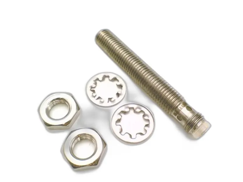 BALLUFF BES 516-324-S49-C 接近開關