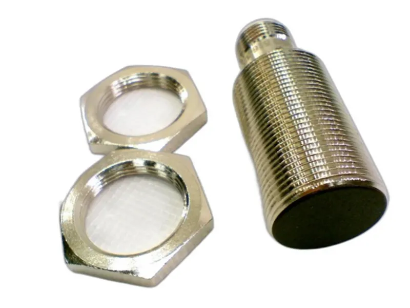 BALLUFF BES 516-326-G-E5-C-S4 光電感測器