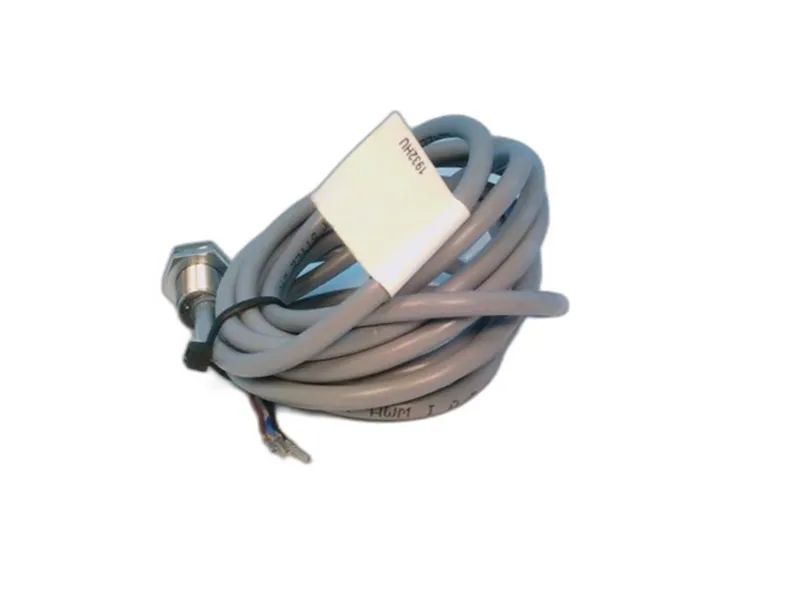 BALLUFF BES 516-329-G-E4-C-02 電感式傳感器