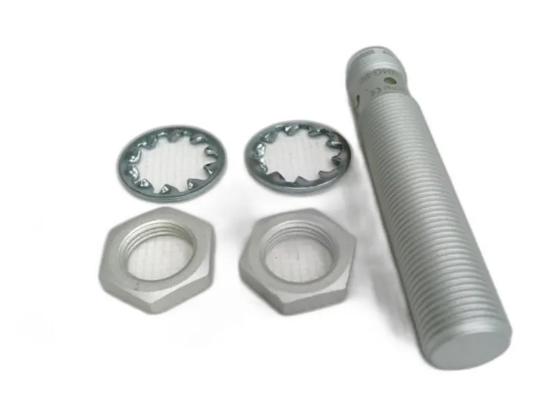 BALLUFF BES M12EI-PSC40B-S04G-S01 光電感測器