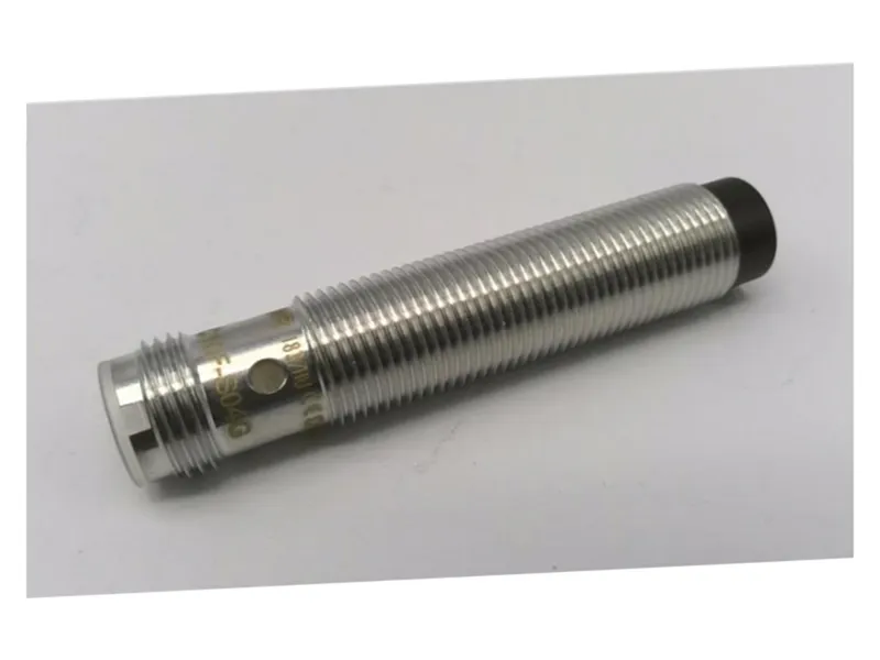 BALLUFF BES M12MF1-PSC10F-S04G 電感式傳感器
