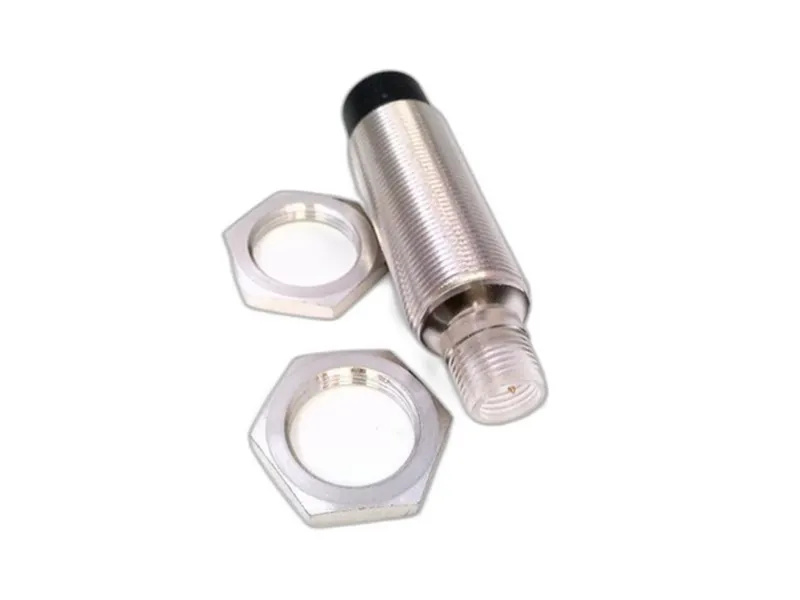 BALLUFF BES M18MG-PSC16F-S04K電感式傳感器
