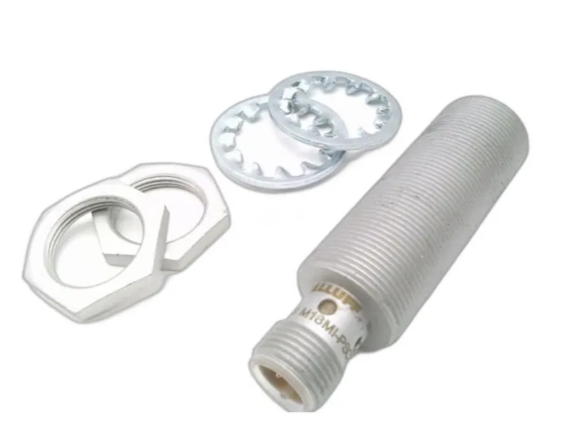 BALLUFF BES M18MI-PSC70B-S04G-W 光電感測器