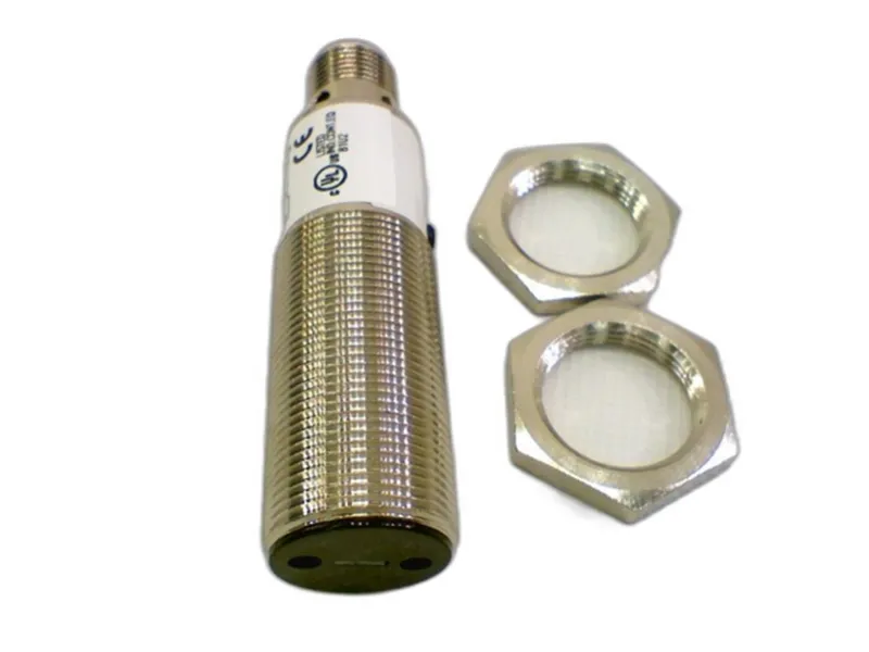 BALLUFF BOS 18M-PA-1PD-E5-C-S4 光電感測器