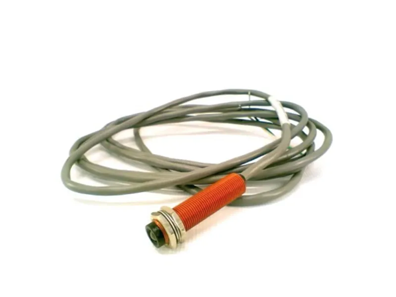 LR400 Photoelectric Sensor by BANNER ENGINEERING