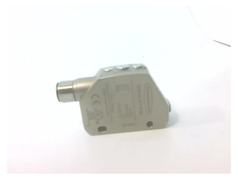 Q4XFNLAF110-Q8 Photoelectric Sensor by BANNER ENGINEERING