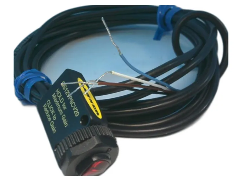 QS12VP6CV20 Photoelectric Sensor by BANNER ENGINEERING