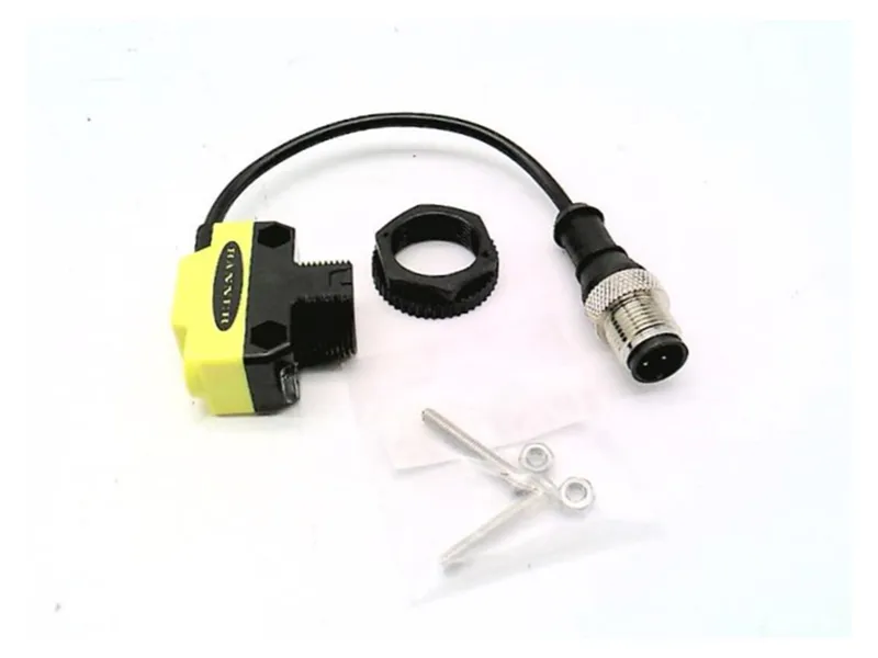 QS18VP6FF100Q5 Photoelectric Sensor by BANNER ENGINEERING