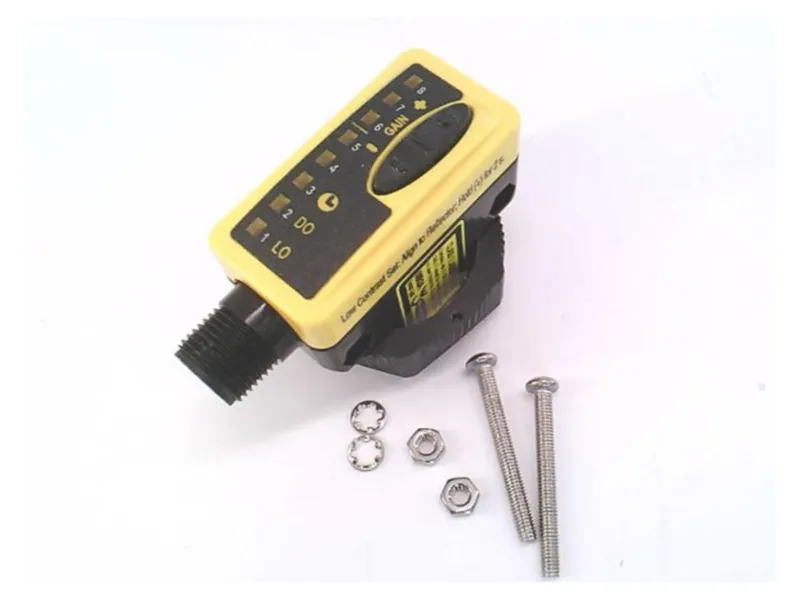 QS30LLPCQ Photoelectric Sensor by BANNER ENGINEERING