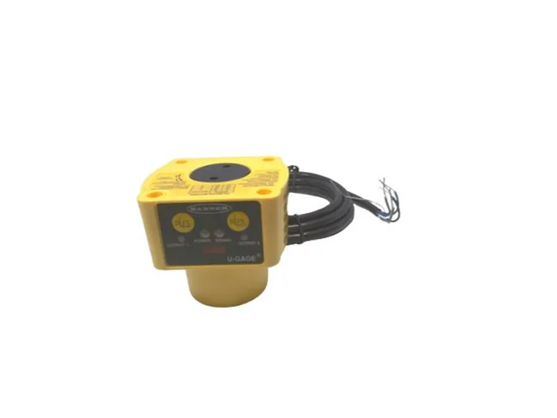 QT50UDB Ultrasonic Sensor by BANNER ENGINEERING