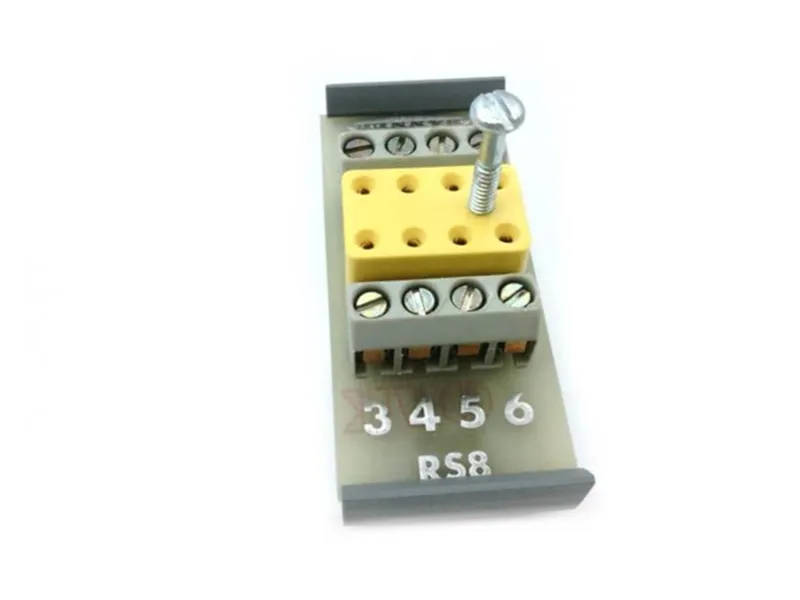 BANNER ENGINEERING RS8繼電器/插座