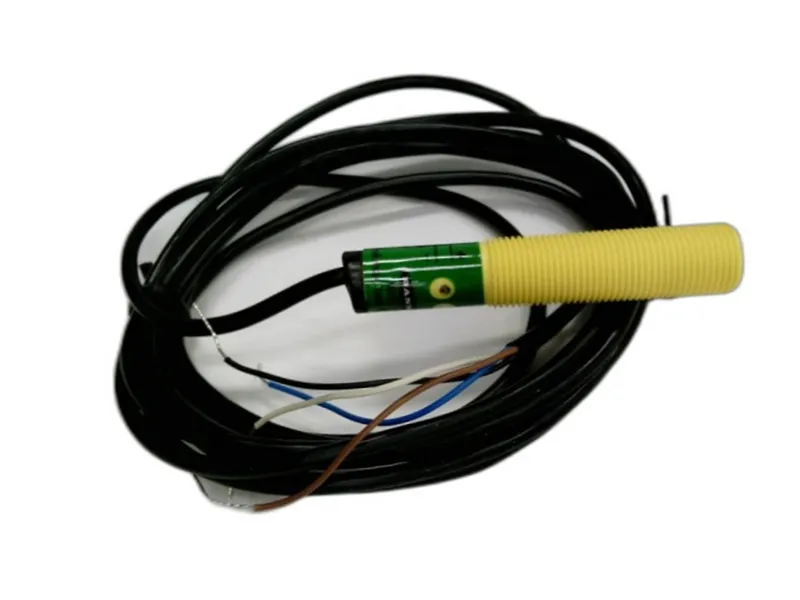 S12SP6R Photoelectric Sensor by BANNER ENGINEERING