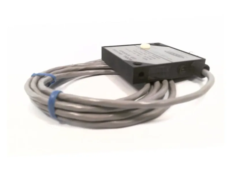 BANNER ENGINEERING生產的SM512DB光電傳感器