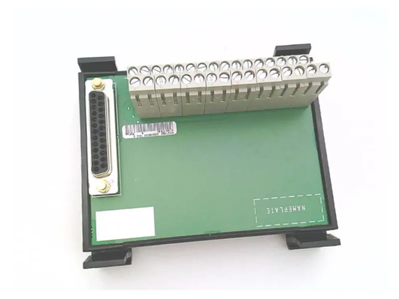 ALLEN BRADLEY 1492-AIFM8-3 PLC模組/機架
