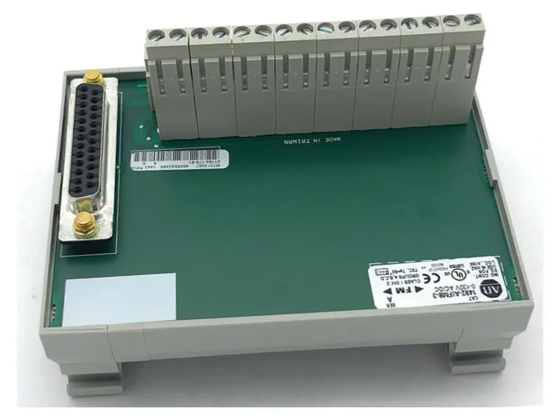 ALLEN BRADLEY 1492-AIFM8-3 PLC模組/機架