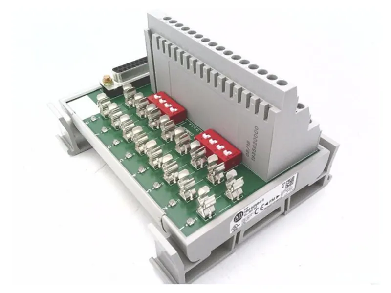 ALLEN BRADLEY 1492-AIFM8-F-5 VDC邏輯I/O模組