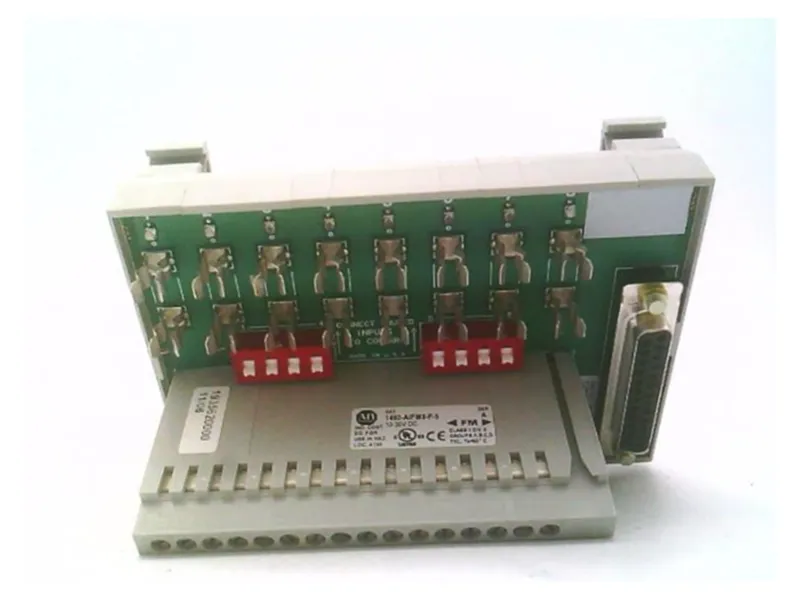 ALLEN BRADLEY 1492-AIFM8-F-5 VDC邏輯I/O模組