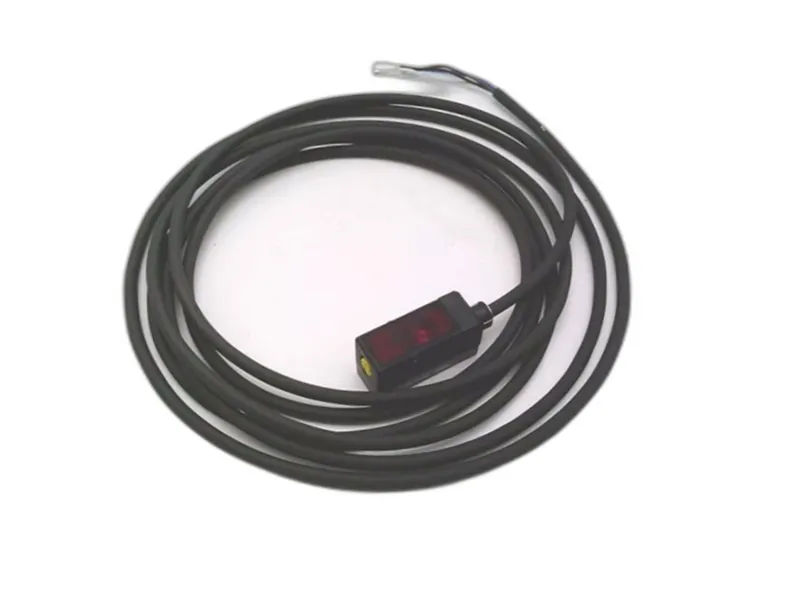 FEDK 10P5101 Cảm biến quang điện BAUMER ELECTRIC