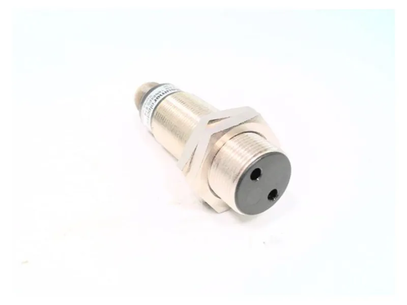 FZAM 18N6460/S14 เซ็นเซอร์โฟโตอิเล็กทริก BAUMER ELECTRIC