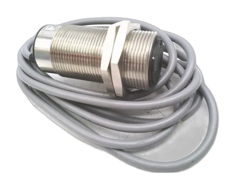 FZAM 30P5004 光電傳感器 BAUMER ELECTRIC