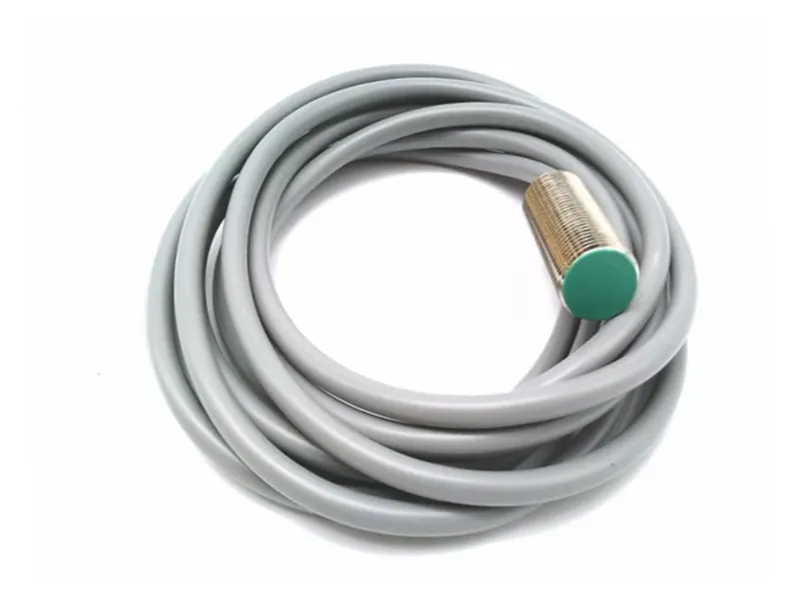 BAUMER ELECTRIC IFRM 12N3701/L 接近開關