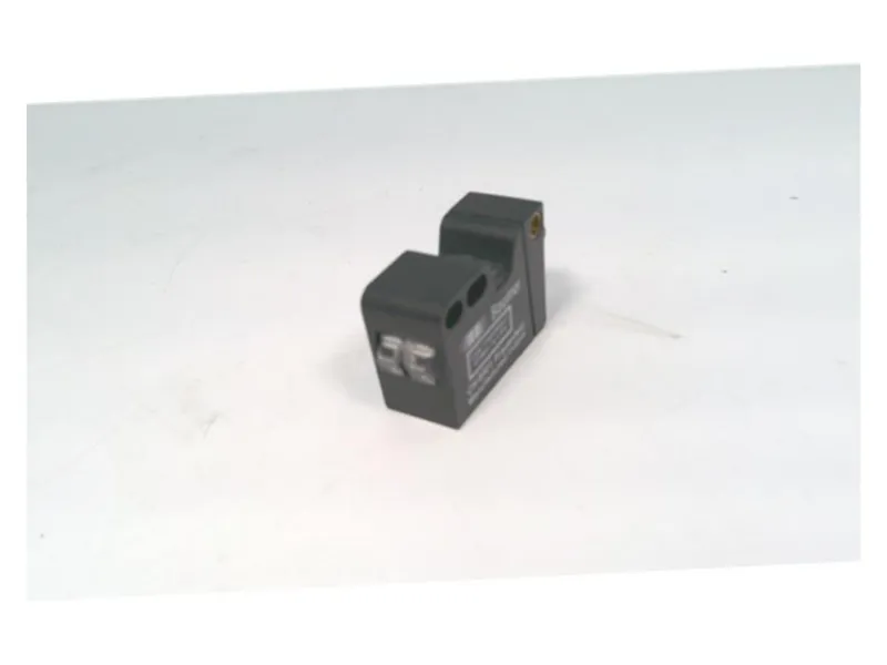 BAUMER ELECTRIC O300.GL-GW1J.72N Fotoelektrický senzor