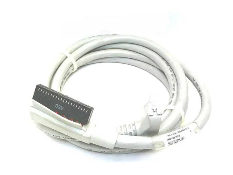 ALLEN BRADLEY 1492-CABLE025H Cáp mạng máy tính