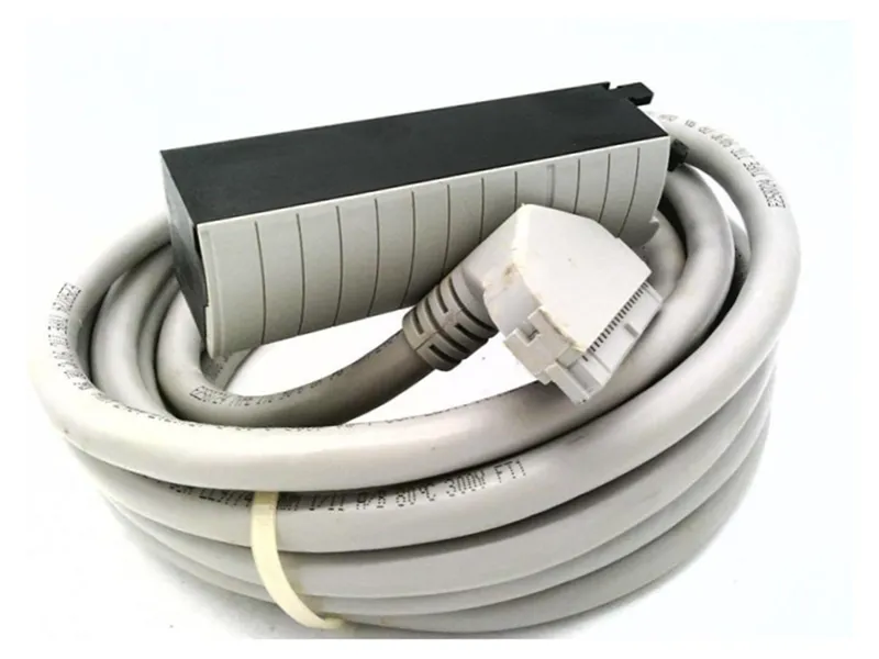 ALLEN BRADLEY 1492-CABLE050Y Síťový kabel