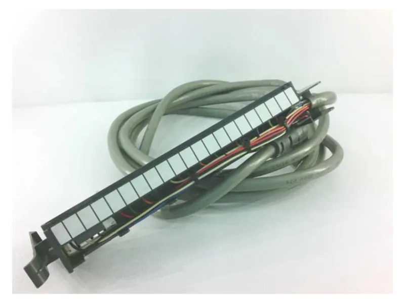 ALLEN BRADLEY 1492-CABLE200F PLC電池/電纜/配件