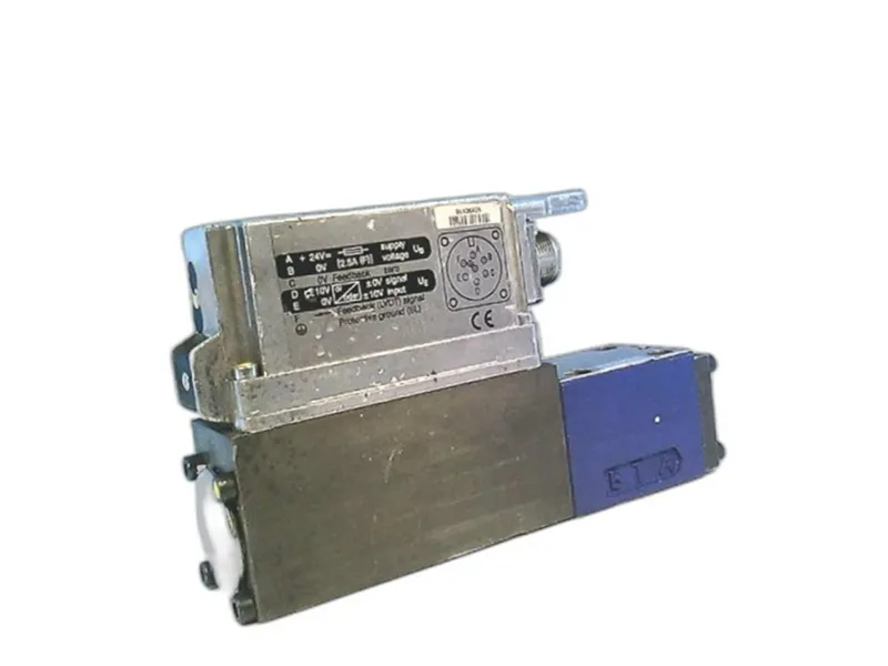 0811404613 Hydraulic Valve by BOSCH