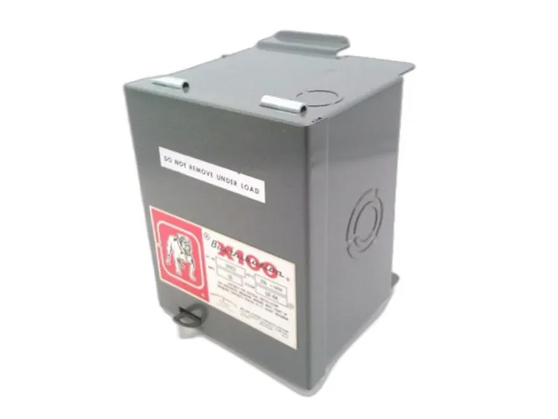 Disjoncteur de centre de charge XP-422 par BULLDOG ELECTRIC PRODUCTS