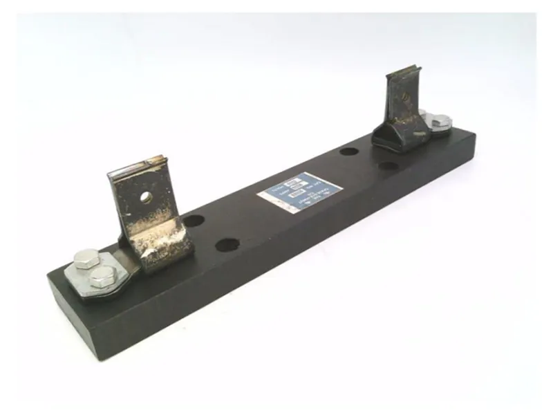 2076 Fuse Holder by CHASE SHAWMUT