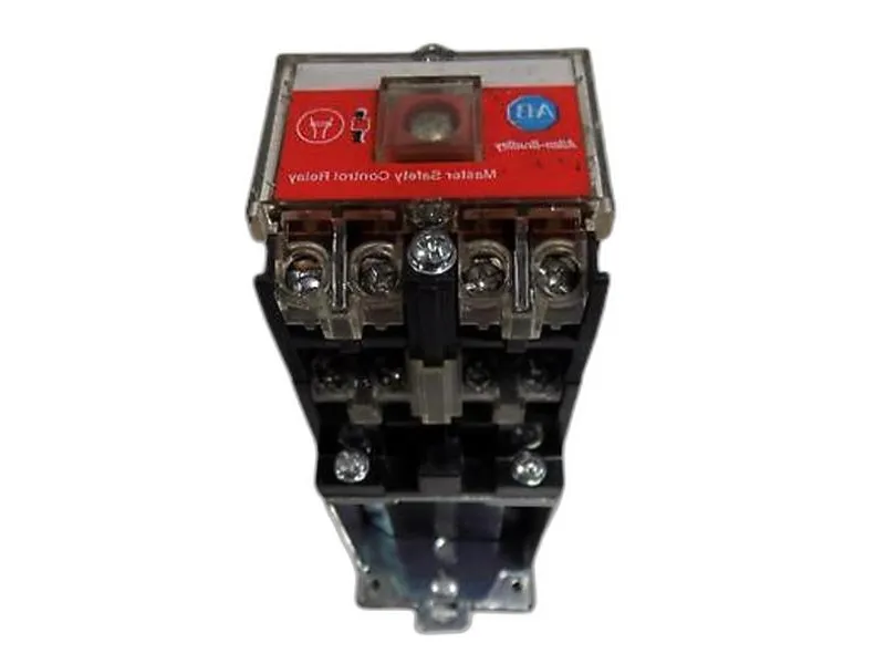 700S-DCP1020DZ24 繼電器/插座 by ALLEN BRADLEY