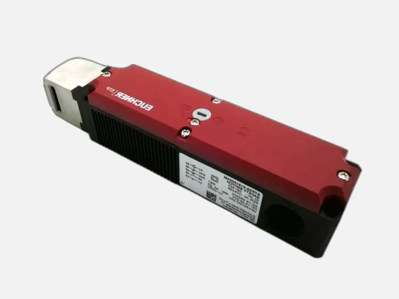 STP3A-4141C024MC2363 Công tắc khóa liên động an toàn bởi EUCHNER